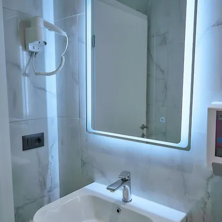 The Nook Boutique Τίρανα