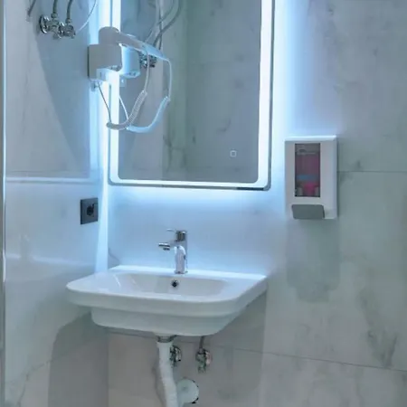 Velor Boutique 3* Τίρανα