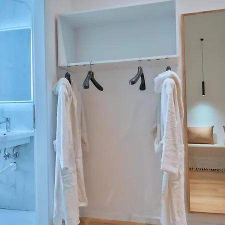 Velor Boutique 3* Τίρανα