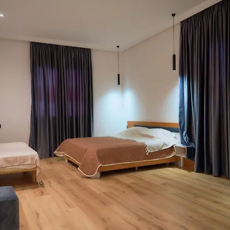 Velor Boutique Τίρανα