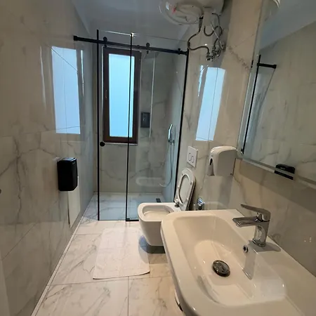 Velor Boutique 3* Tirana