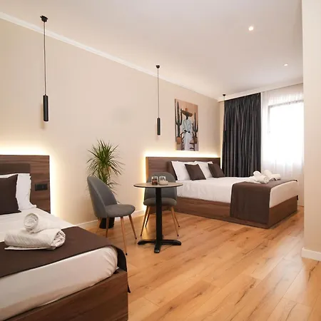 Velor Boutique 3* Τίρανα