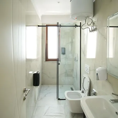 Velor Boutique 3*
