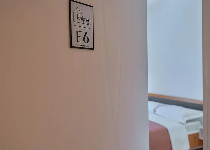 酒店 Kalpazo 地拉那